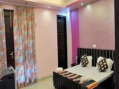 The Royal Nest-1